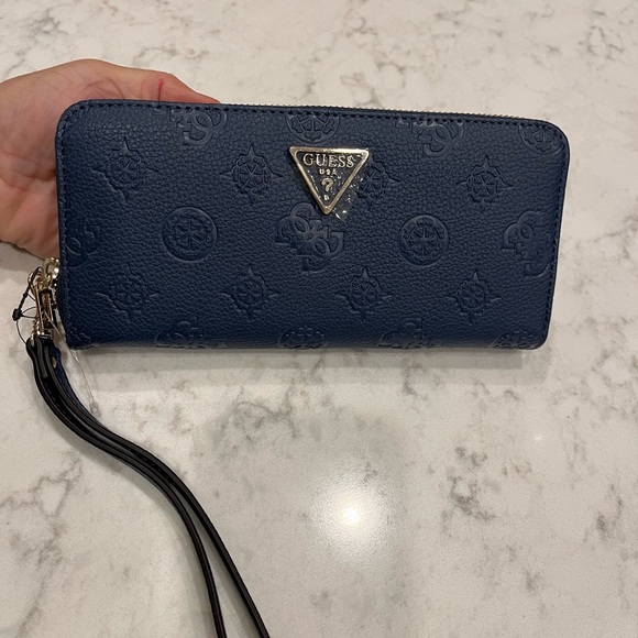 GUESS La Femme Large Zip Around Wallet Denim/Navy Blue Retails for 99.00 NWOT - Picture 7 of 9